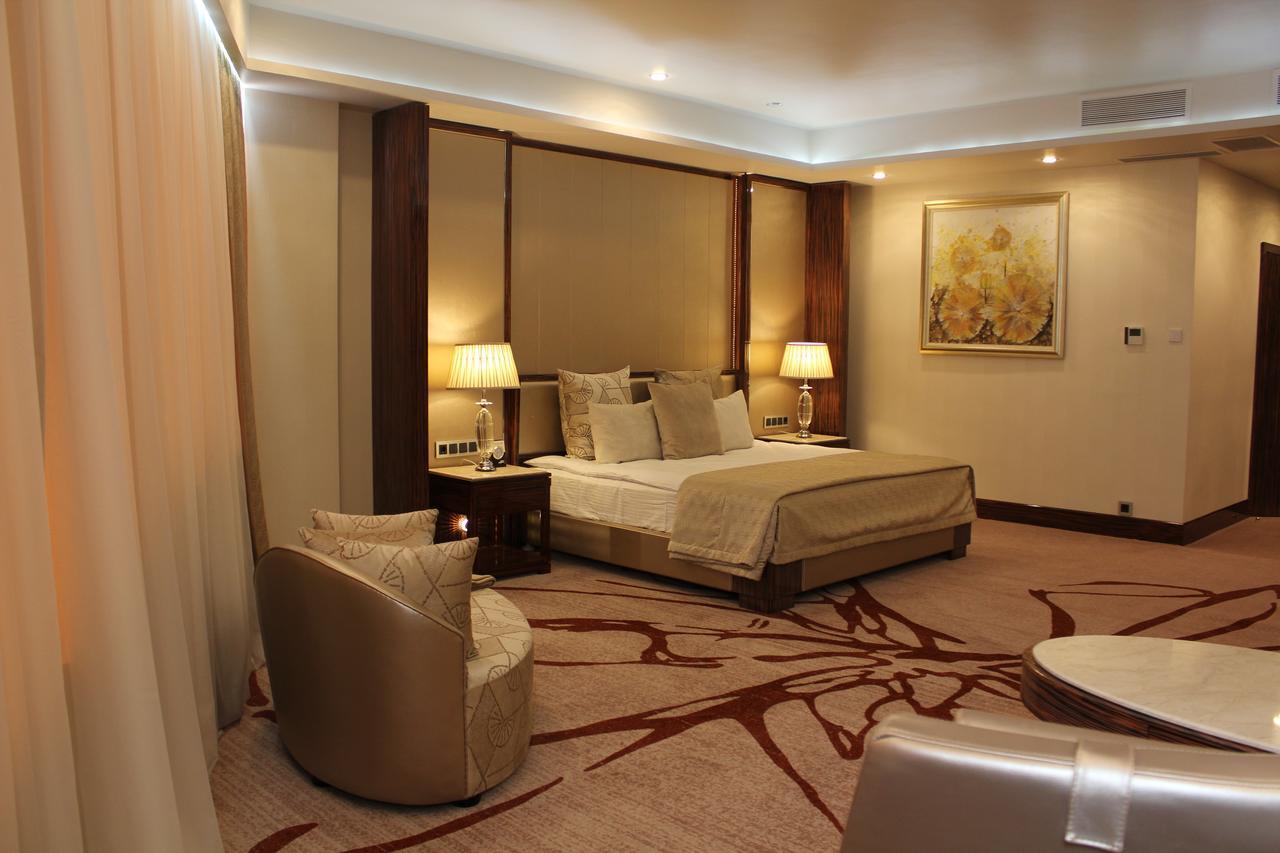 Boutique Hotel Health Club&Spa Grand Prix Astana Eksteriør bilde