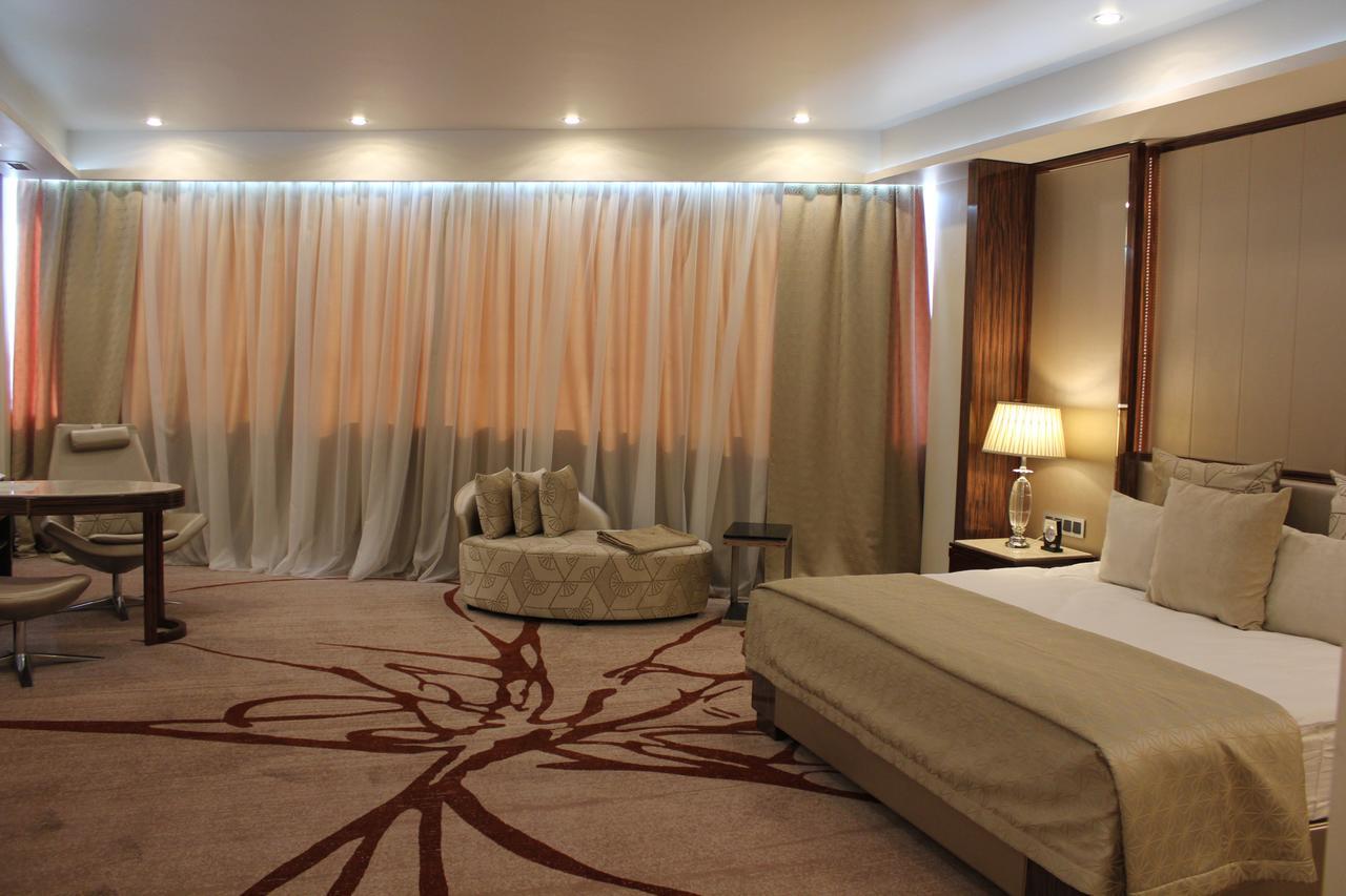 Boutique Hotel Health Club&Spa Grand Prix Astana Eksteriør bilde